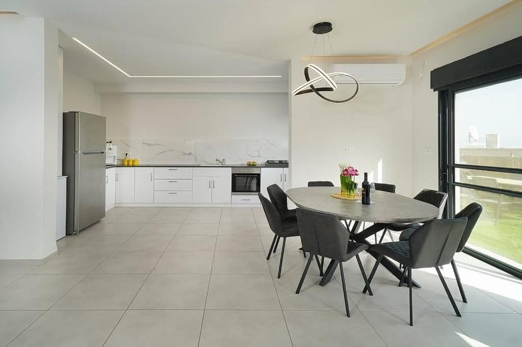 וילה מגדלא Villa Room photo